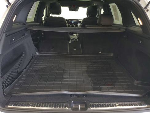 Used 2022 Mercedes-Benz GLC 300 4MATIC image 30