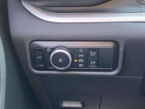 Certified 2024 Ford Explorer XLT w/ Equipment Group 202A RWD image 20