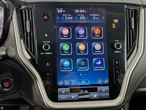 Used 2025 Subaru Outback Premium image 21