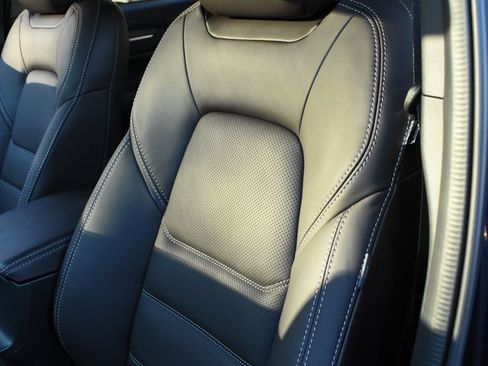 New 2025 MAZDA CX-5 Signature image 17