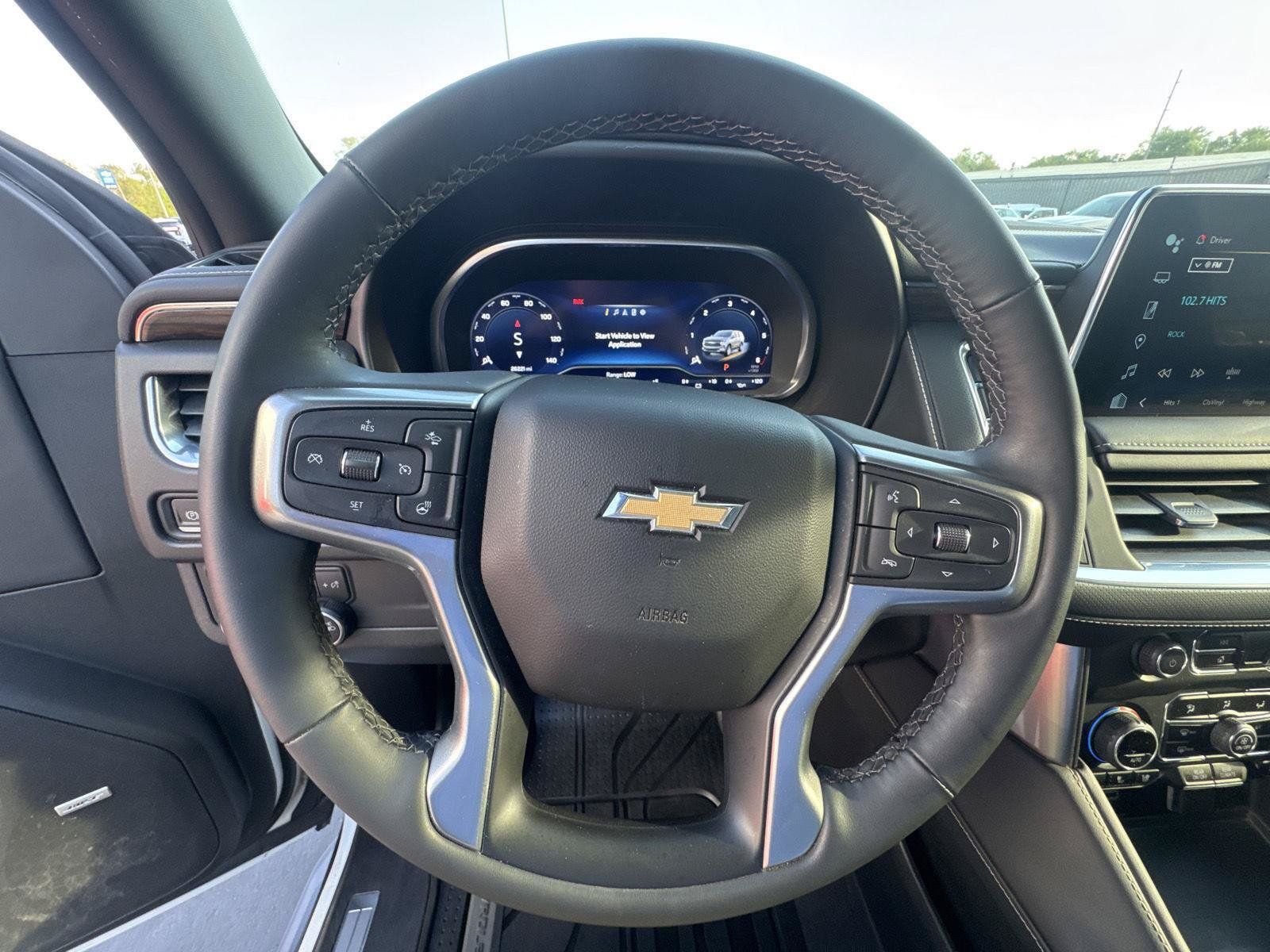Used 2024 Chevrolet Tahoe Premier AWD/4WD image 19