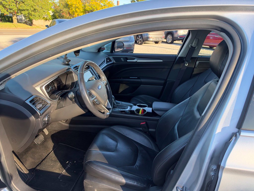 Used 2013 Ford Fusion Energi Titanium w/ Driver Assist Pkg FWD image 10