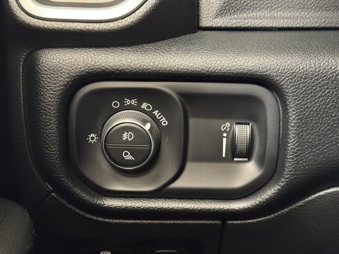 Used 2022 RAM 1500 Big Horn image 28