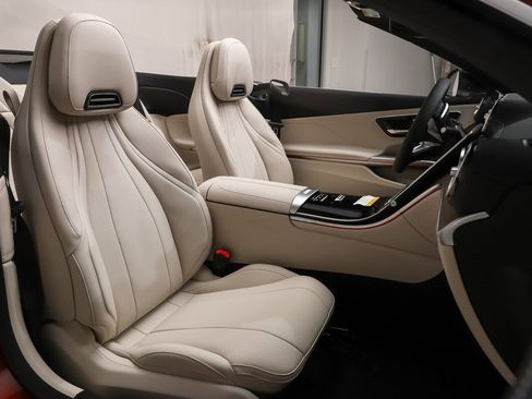 New 2026 Mercedes-Benz CLE 300 4MATIC Cabriolet image 8