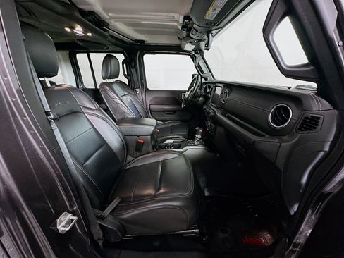 Used 2022 Jeep Wrangler Sahara image 31
