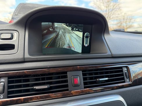 Used 2015 Volvo XC70 T5 Premier w/ Proximity Package image 14