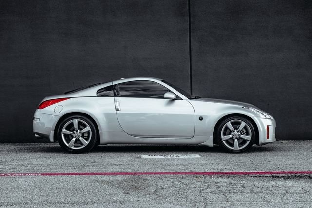 Used 2008 Nissan 350Z Touring w/ Cargo Convenience Pkg RWD image 12