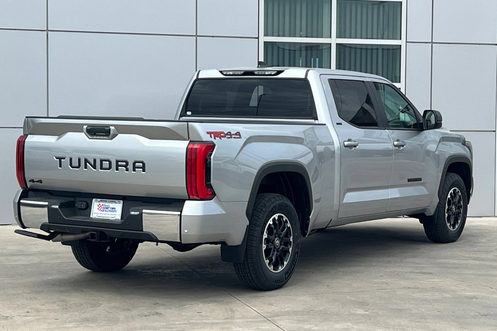 New 2026 Toyota Tundra SR5 w/ TRD Off-Road Package AWD/4WD image 4