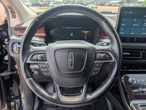 Used 2023 Lincoln Nautilus Reserve w/ Luxury Package AWD/4WD image 15
