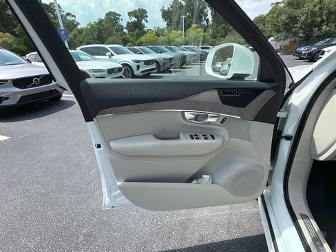 Certified 2023 Volvo XC90 B6 Plus w/ Protection Package Premier AWD/4WD image 60