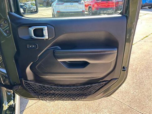 Certified 2021 Jeep Gladiator Sport image 22