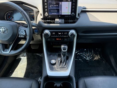 Used 2021 Toyota RAV4 XSE image 11