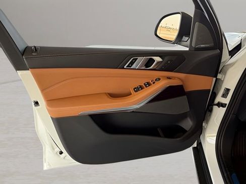 New 2026 BMW X5 xDrive40i w/ Premium Package image 11