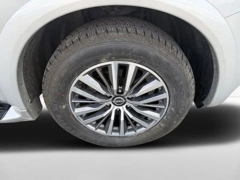 Used 2023 Nissan Armada SL w/ Captain's Chairs Package image 36