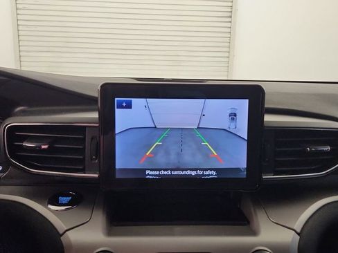 Used 2022 Ford Explorer XLT w/ Equipment Group 202A image 29