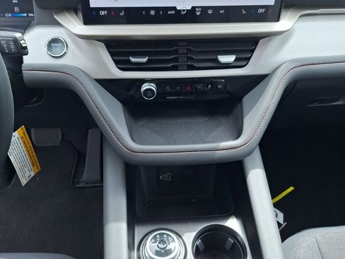 Used 2026 Ford Explorer Active image 14