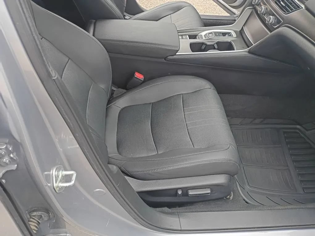 Used 2021 Honda Accord Touring image 19
