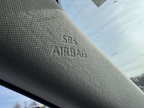 Certified 2021 Toyota Highlander XLE image 39