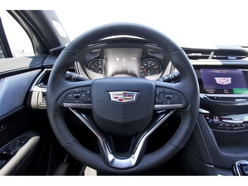 New 2025 Cadillac XT6 Premium Luxury w/ Technology Package image 14