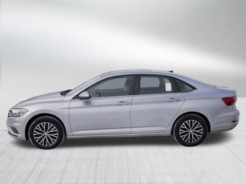 Used 2020 Volkswagen Jetta SE image 5
