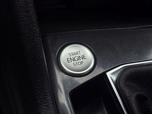 Used 2022 Volkswagen Tiguan SE FWD image 27