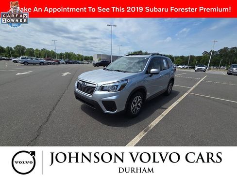 Used 2019 Subaru Forester Premium AWD/4WD image 2