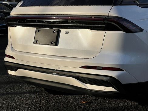 New 2026 Lincoln Nautilus Reserve image 5