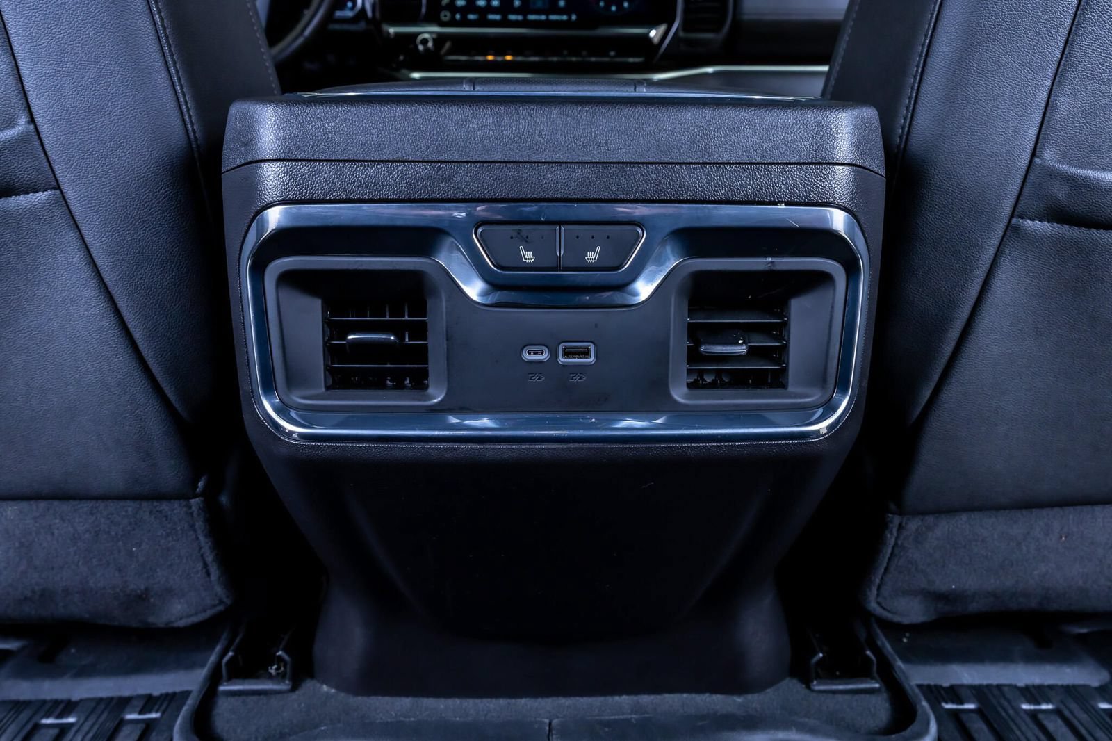 Used 2024 GMC Sierra 1500 SLT AWD/4WD image 31