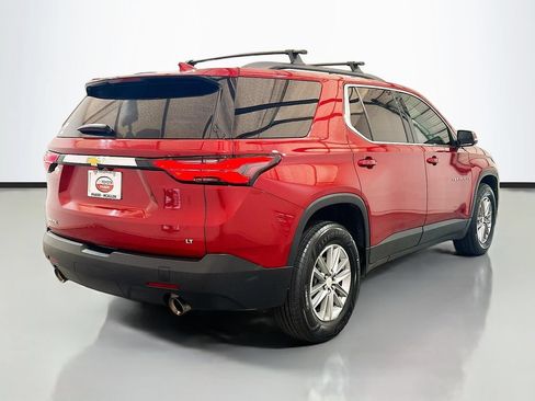 Used 2023 Chevrolet Traverse LT w/ LPO, Floor Liner Package FWD image 4