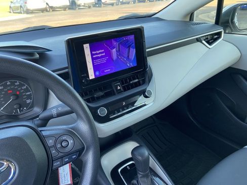 Used 2023 Toyota Corolla LE image 22