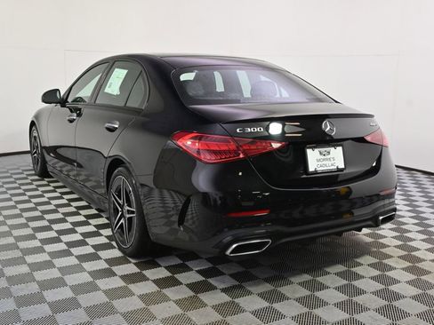 Used 2025 Mercedes-Benz C 300 4MATIC Sedan image 4