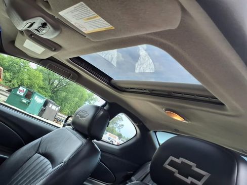 Used 2002 Chevrolet Monte Carlo SS w/ Pace Car Replica Pkg image 21