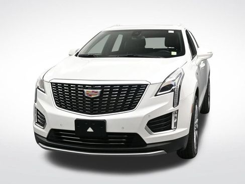 Certified 2025 Cadillac XT5 Premium Luxury AWD/4WD image 8