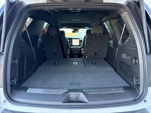 Used 2025 GMC Yukon Denali image 29
