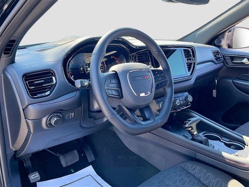 New 2026 Dodge Durango GT image 9
