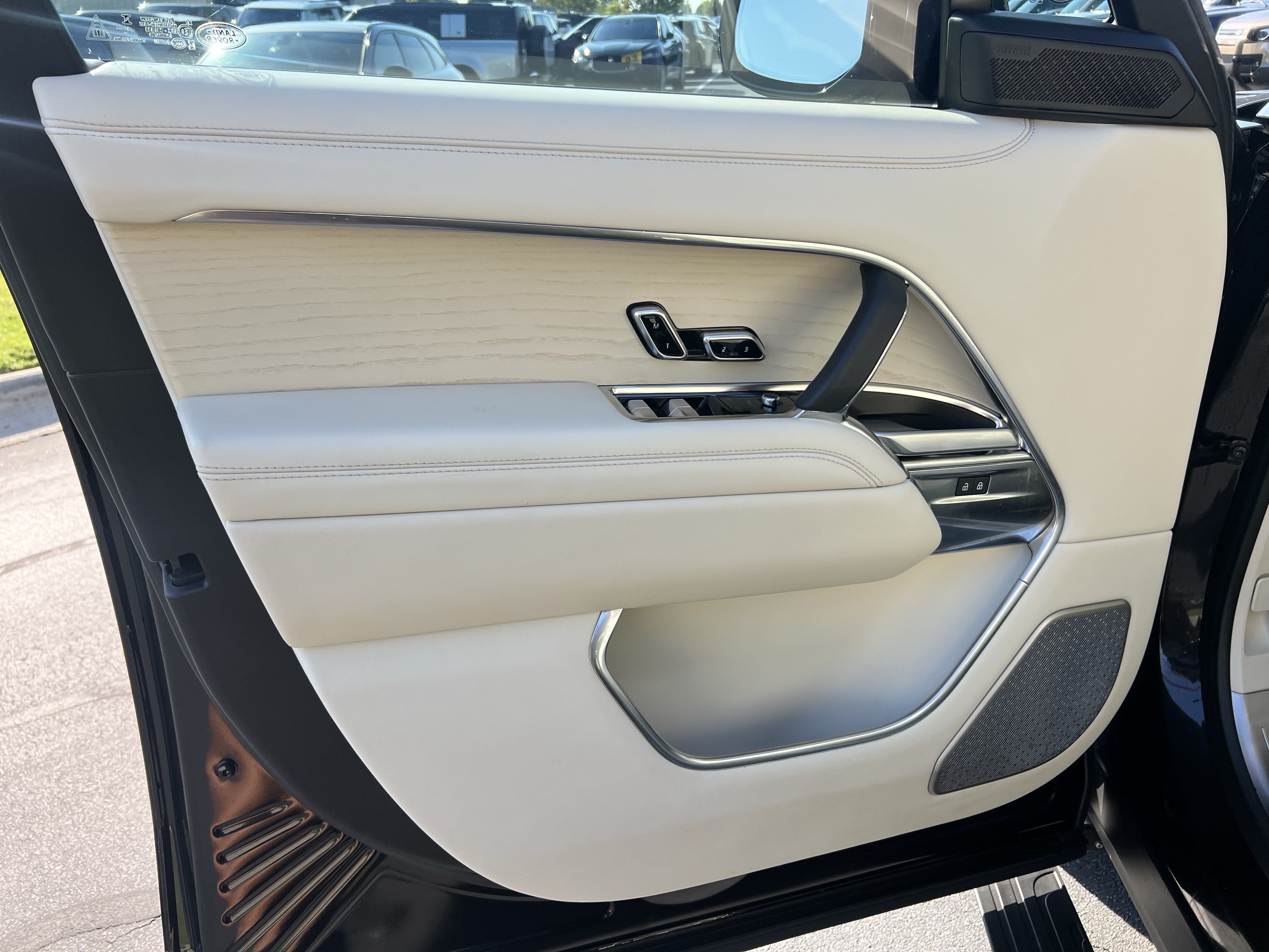 Certified 2024 Land Rover Range Rover Autobiography AWD/4WD image 14