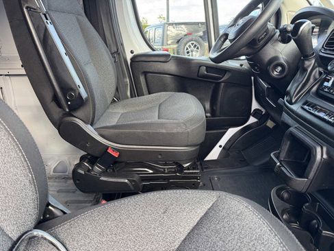 Used 2024 RAM ProMaster 2500 w/ Safety Group image 8