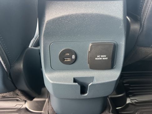 Used 2022 Ford Maverick Lariat w/ Lariat Luxury Package FWD image 18