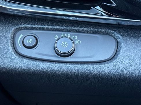 New 2026 Buick Envista Sport Touring image 29