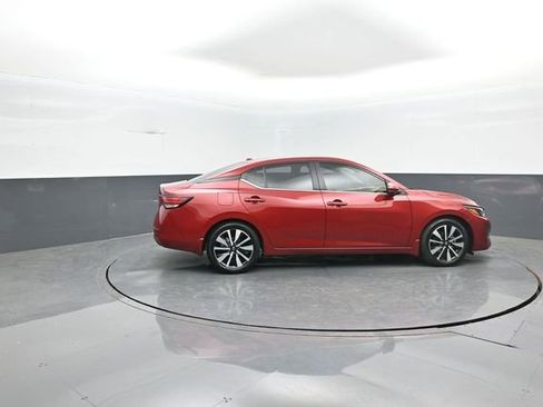 Used 2025 Nissan Sentra SV w/ SV Premium Package image 8