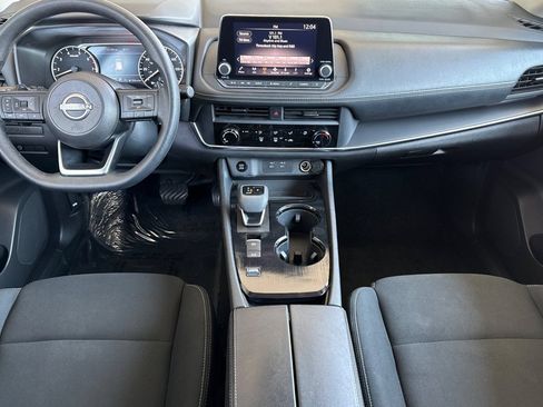 Used 2024 Nissan Rogue S FWD image 17