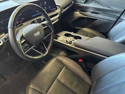 Certified 2024 Cadillac Lyriq Luxury AWD/4WD image 10