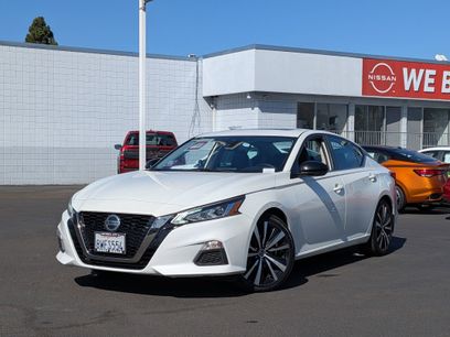 Certified 2021 Nissan Altima 2.5 SR w/ SR Premium Package