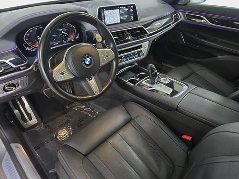 Used 2022 BMW 740i w/ M Sport Package RWD image 16