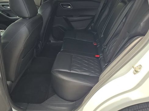 Certified 2023 Nissan Rogue Platinum w/ Platinum Premium Package AWD/4WD image 17