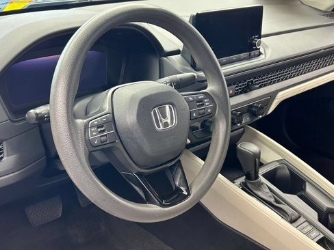 Used 2024 Honda Accord LX image 17