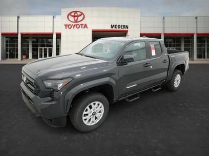 New 2025 Toyota Tacoma SR5