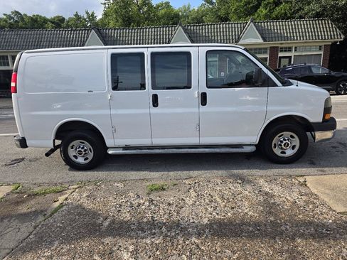 Used 2014 GMC Savana 2500 RWD image 6