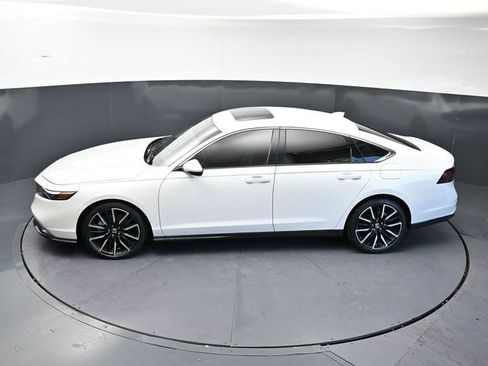 Used 2024 Honda Accord Touring image 30