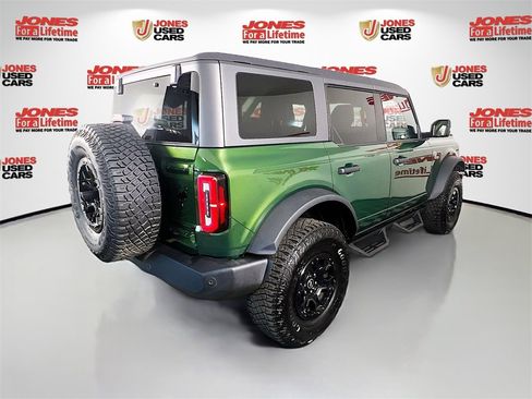 Used 2024 Ford Bronco Wildtrak image 16
